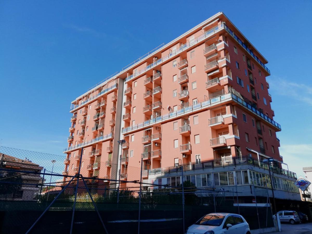 Parco Del Mare Pescara Apartments Ngoại thất bức ảnh